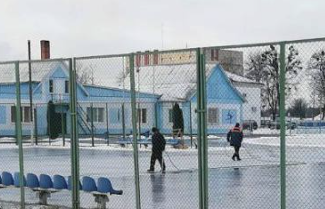 Ледовый каток Ельск Центральный стадион