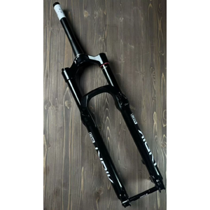 Вилка RockShox Lyrik Rush 29 150 [134]