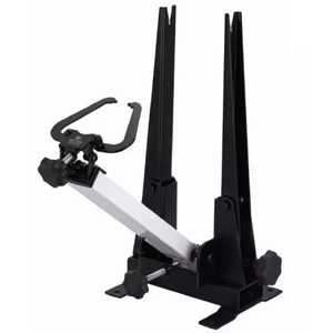 Стойка для правки колес Bike Hand YC-512NB профессиональная