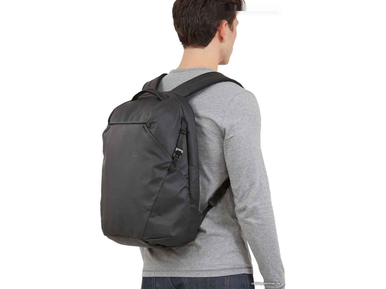 Городской рюкзак Thule Tact 21L TACTBP116K Городской рюкзак Thule Tact 21L TACTBP116K