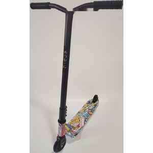 Трюковый самокат Ricos Blaze JL-301P (черный/граффити желтый)