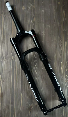 Вилка RockShox Lyrik Rush 29 150 [134]
