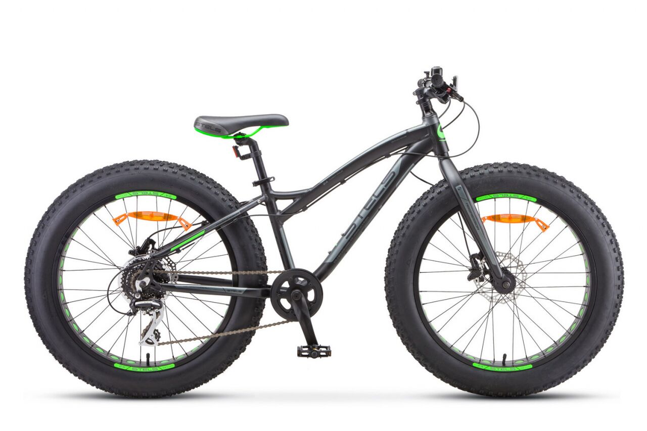 Велосипед Stels Aggressor D 24 V010 (13.5, черный/зеленый, 2020)