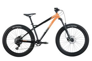 Велосипед Format 1314 Plus 27.5 (М, черный/оранжевый, 2025) Велосипед Format 1314 Plus 27.5 (М, черный/оранжевый, 2025)