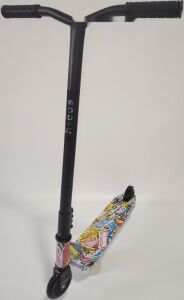 Трюковый самокат Ricos Blaze JL-301P (черный/граффити желтый) Трюковый самокат Ricos Blaze JL-301P (черный/граффити желтый)